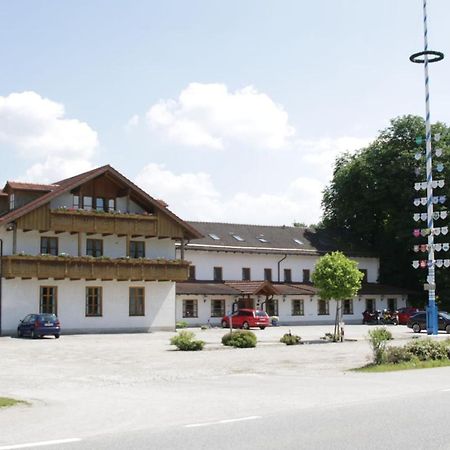 Landgasthof Pauliwirt Erharting ภายนอก รูปภาพ